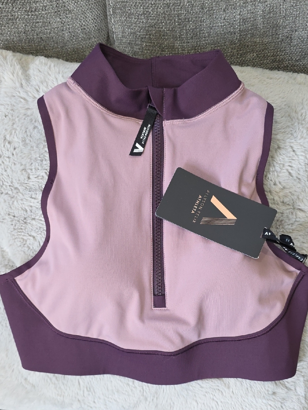 Athleta Two-Tone Mauve & Plum Sleeveless Crop Zip Top